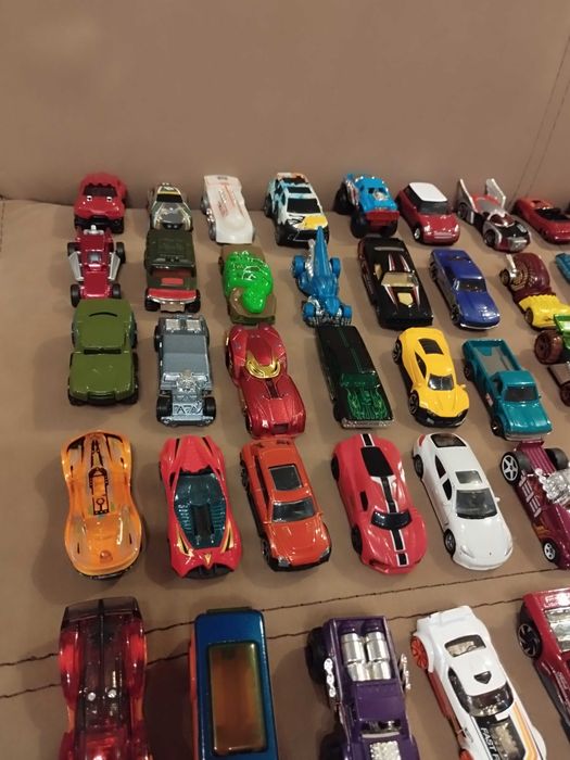 Колички hot wheels