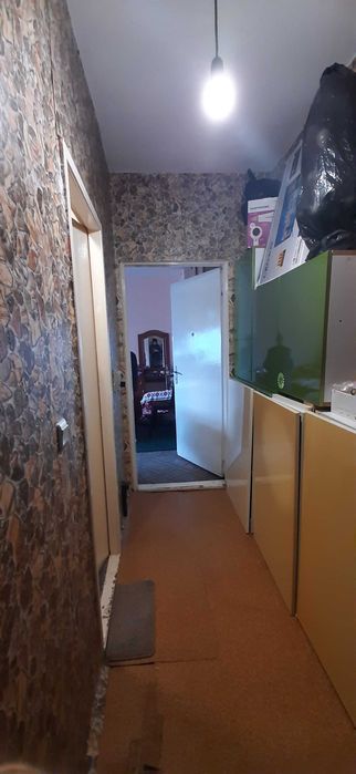 Продава се Двустаен апартамент в Търговище, Център - 42 кв.м за 1032 €/кв.м - Снимка #1