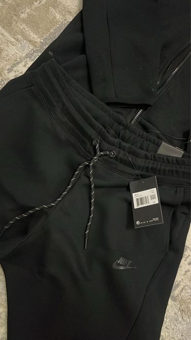 Продам Tech Fleece