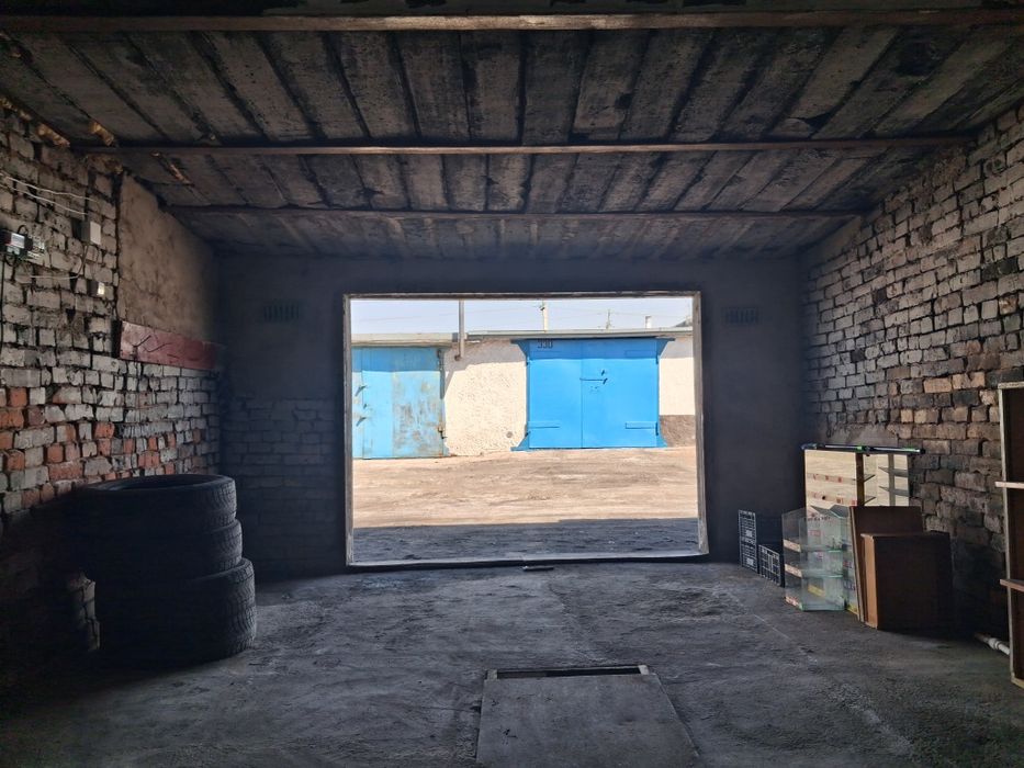 Продаю гараж на болоте