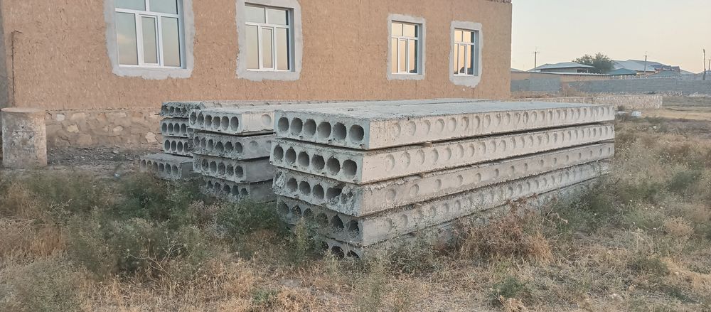 Beton plita sotiladi 15 dona