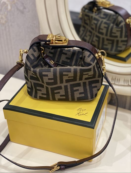 Новая сумочка Fendi