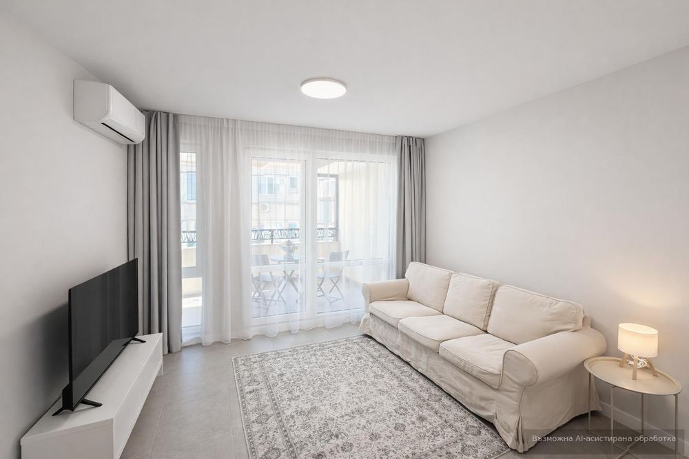 Дава се под наем Двустаен апартамент в Бургас, Център - 76 кв.м за 800 € - Снимка #2