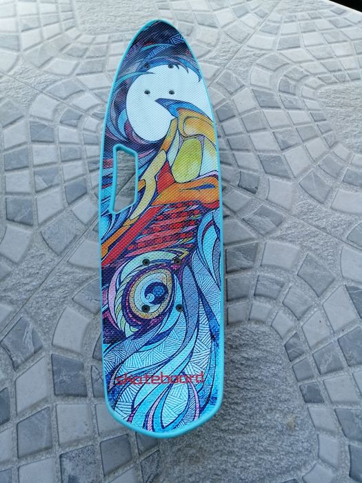 Скейтбоард классный, очень удобный, прекрасно катается