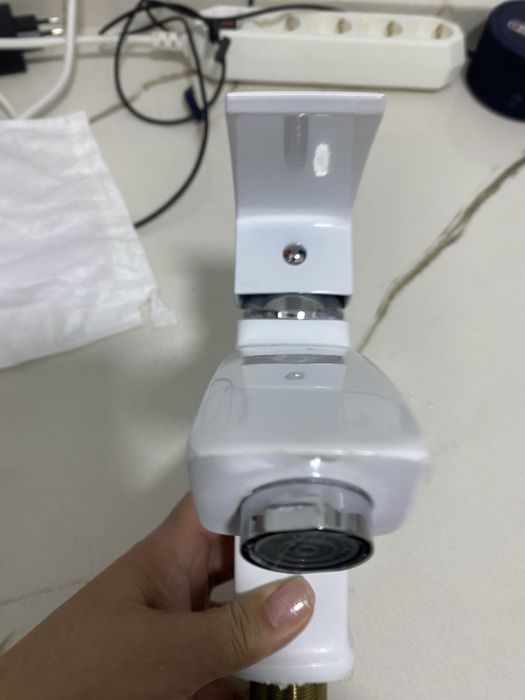 Продам кран металлический 3000 тг