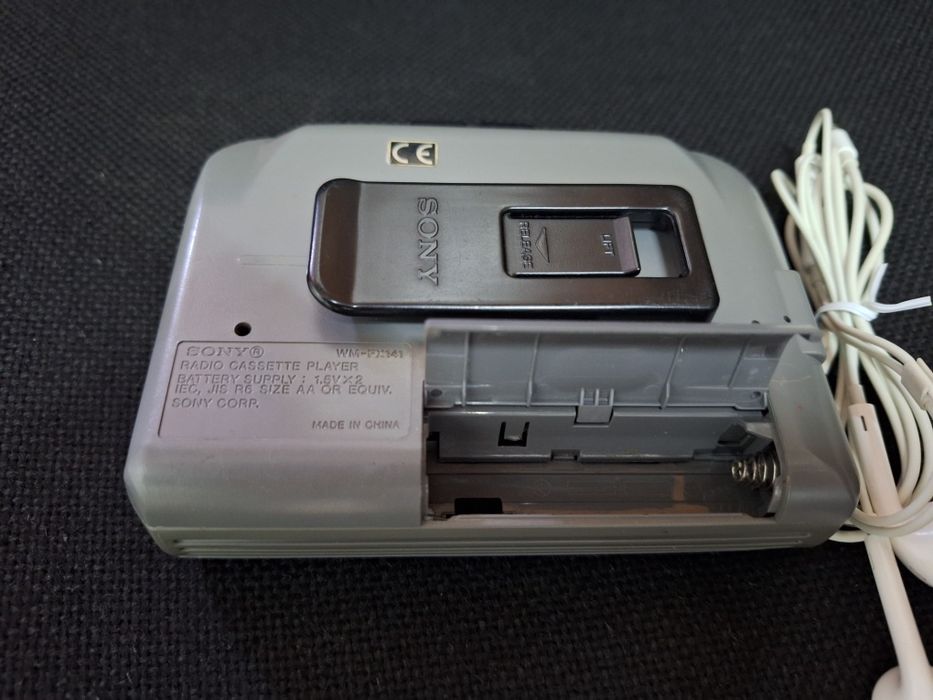 Уокмен SONY Walcman WM-FX 141