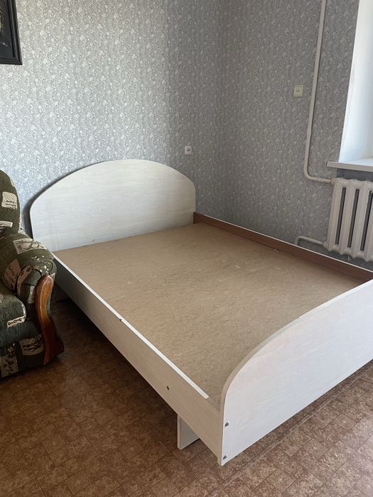 Продам кровать.