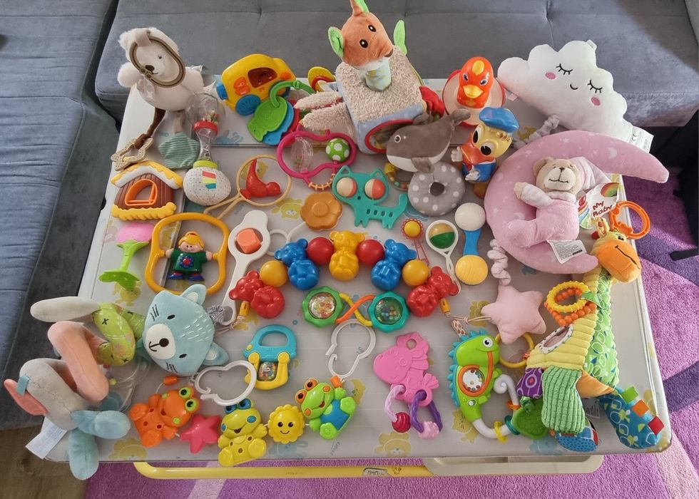 Повивалник с вградена вана за къпане + сет играчки и камера ПОДАРЪК