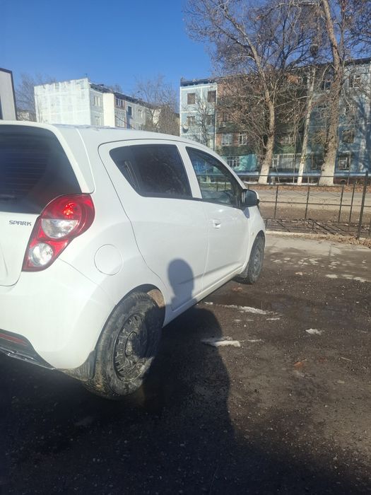 Spark sotiladi 2021 optima +..