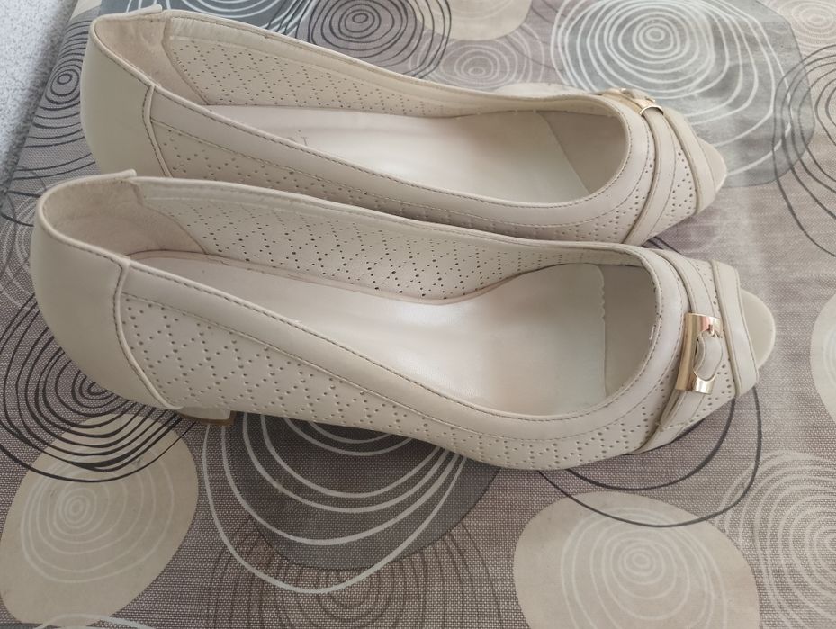 Дамски обувки  - нови