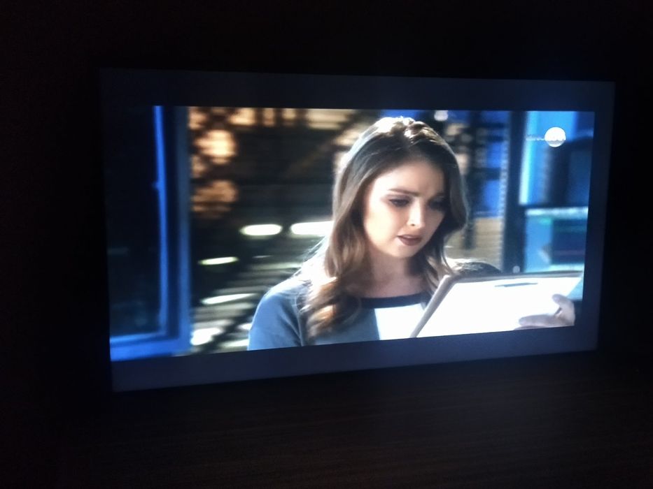 32 инчов смарт телевизор Samsung