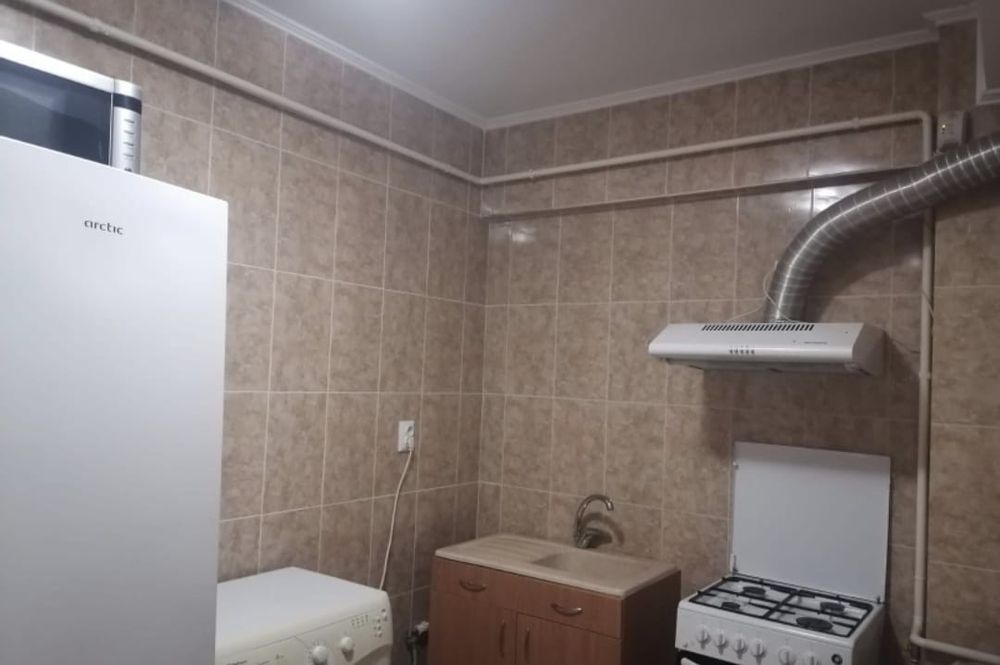 Închiriez apartament cu o camera