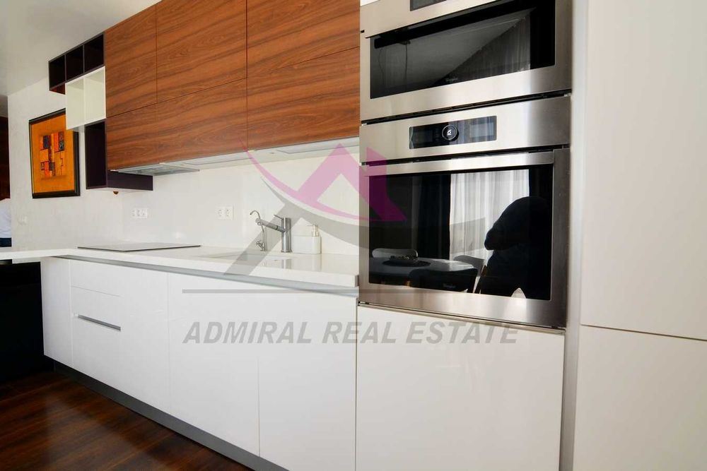 Дава се под наем Двустаен апартамент в Варна, Център - 85 кв.м за 1100 € - Снимка #2