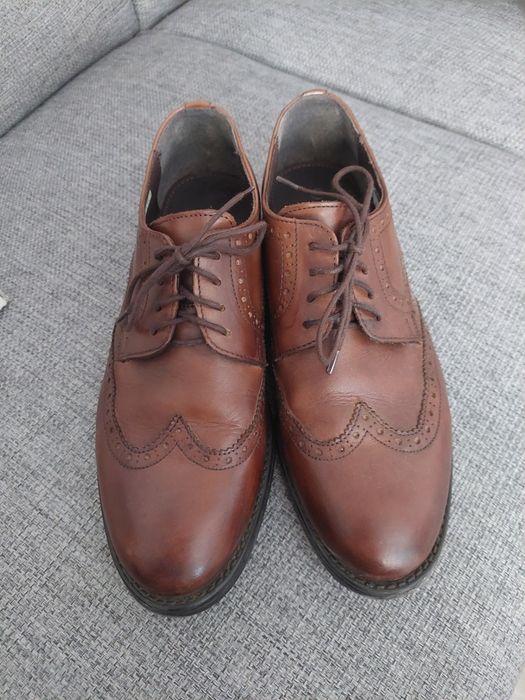 Pantofi din piele eleganți Benvenutti