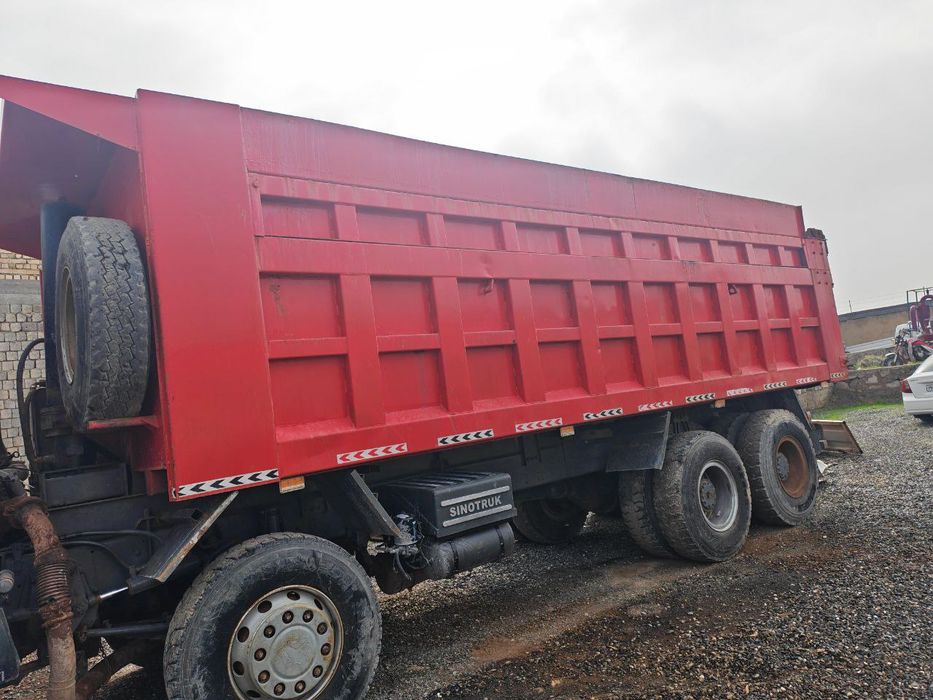 HOWOni kuzufi silindri kanmplekt sotiladi srochni