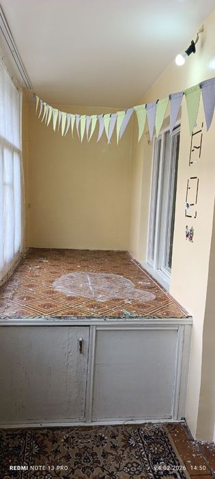 Юнусабад -11 мега ПЛАНЕТ 2х комнатная пустая квартира