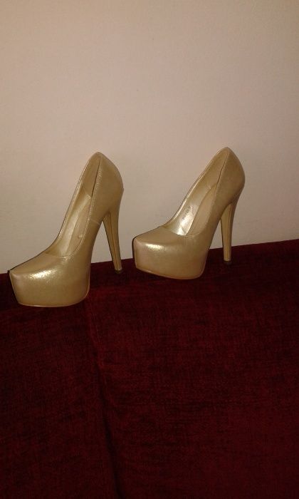 Елегантни Обувки - № 37. НАМАЛЕНИ на 10лв.