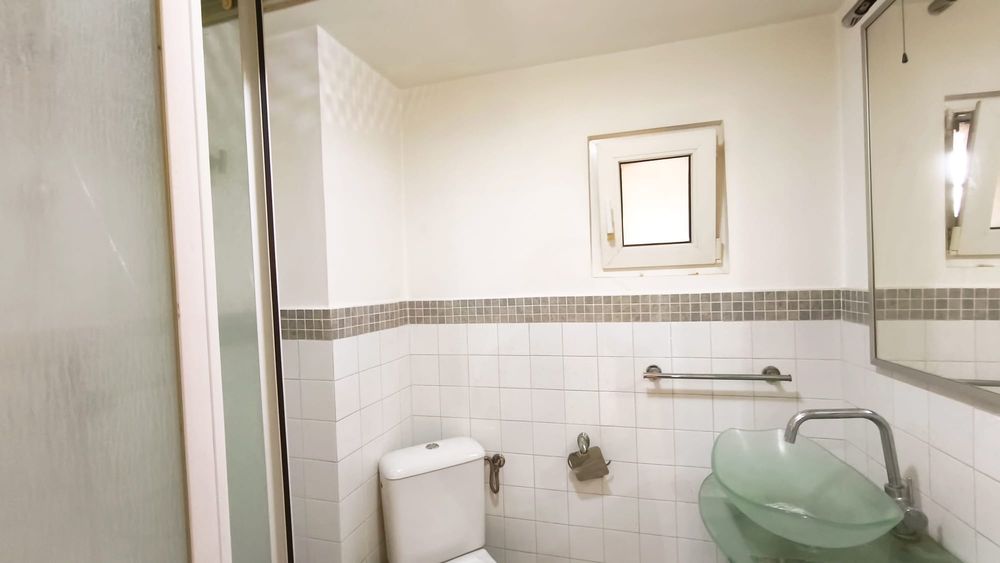 Apartament mare cu 3 camere, 2 bai, Podgoria