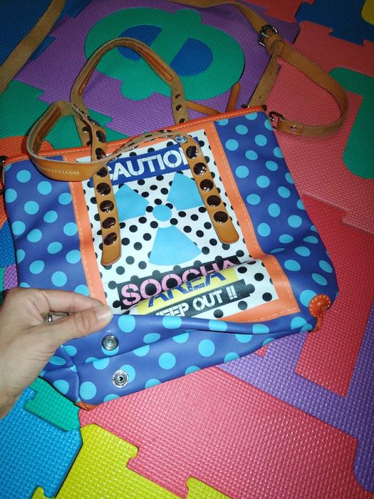 Страхотна цветна кожена чанта