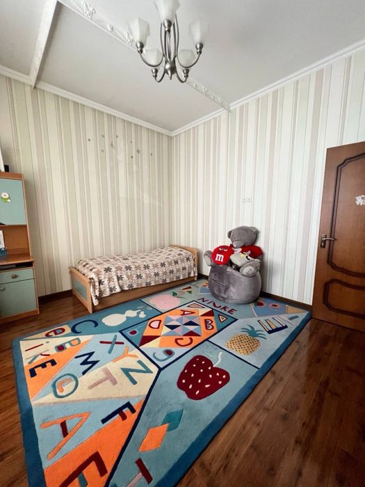 Сдается евродом 4 соток Яккасарай 3-х уровневый на 7 комнат