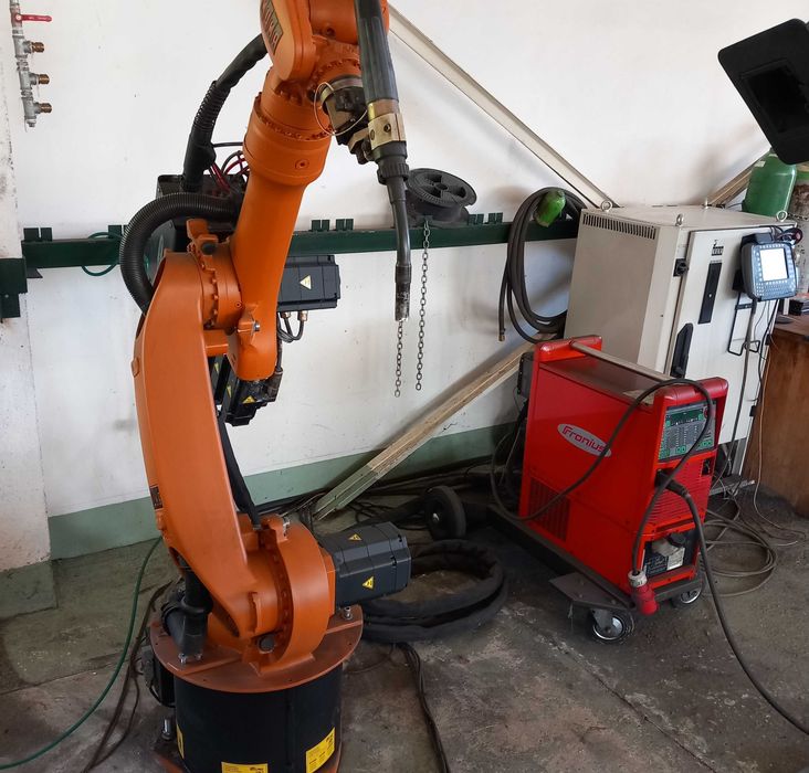 CNC Индустриален заваръчен робот KUKA KR 16/2