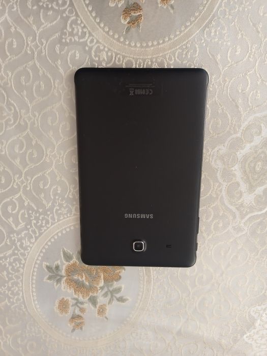 Samsung Tab E sotiladi