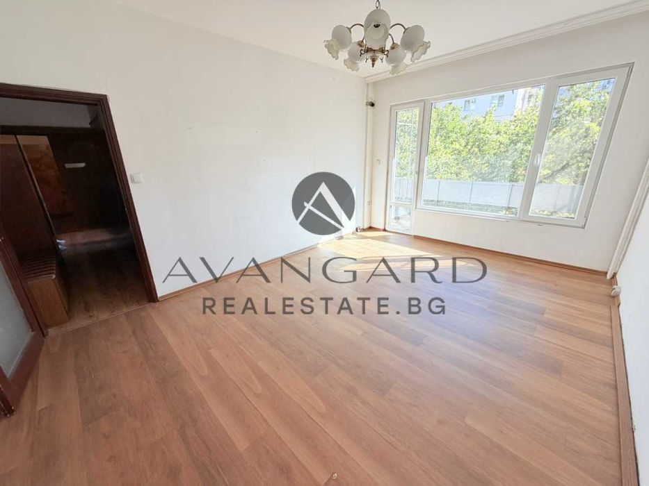Продава се Двустаен апартамент в Пловдив, Изгрев - 62 кв.м за 1328 €/кв.м - Снимка #1