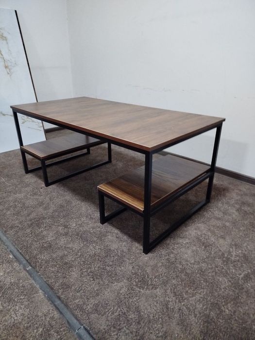 Jurnalniy stolik loft