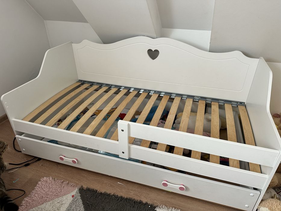 Детско легло 85 х 162 см с чекмедже и декорация