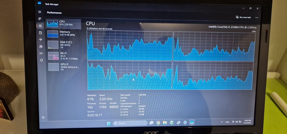 Laptop Acer E1-571G,  I3, gen 2, 8 gb Ram, 1 gb video, 110 gb ssd