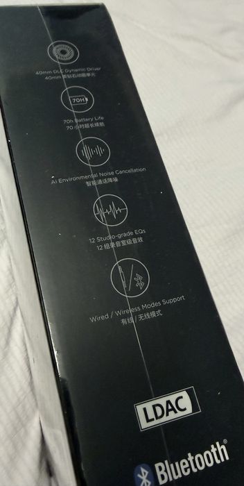 Новые наушники.