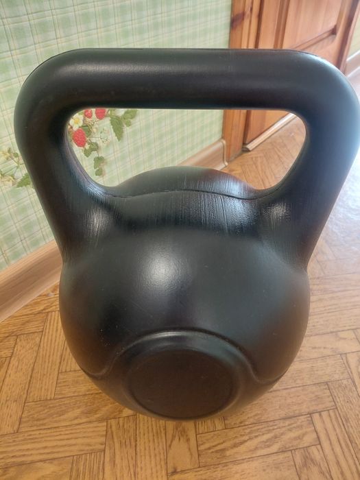 Продам гирю 24 кг