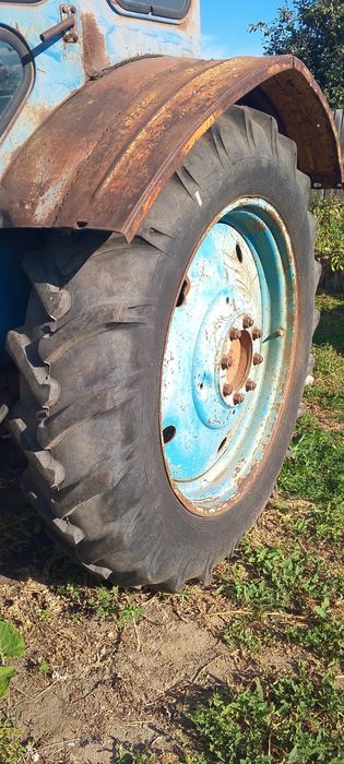 Продам два колеса в сборе т-40