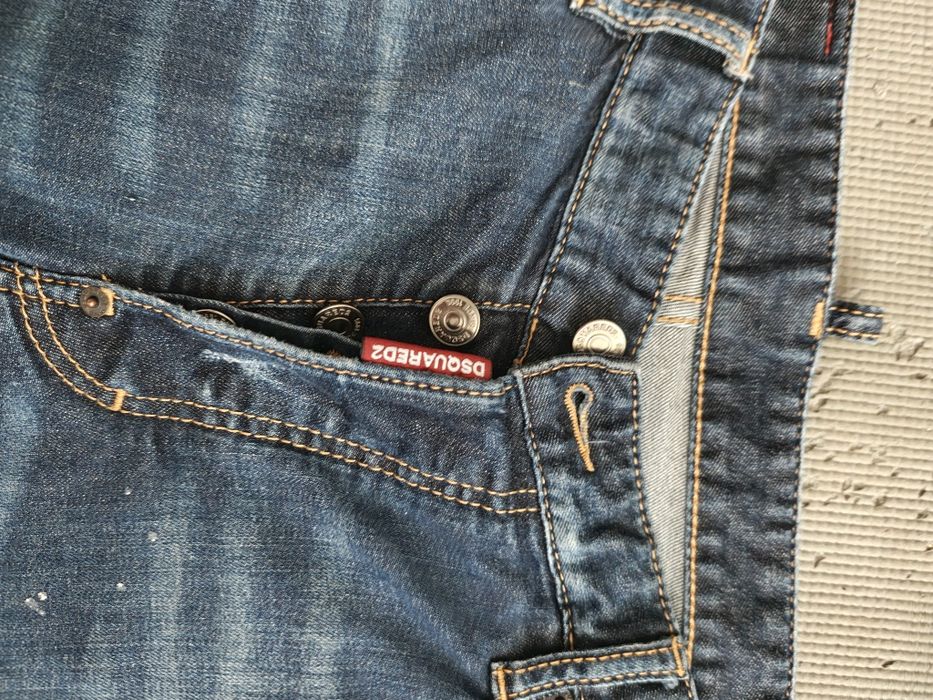 Оригинални мъжки дънки Дискаред
Dsquared2
Dsquar