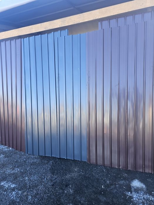 Vand Tabla Cutata Zincata Și Colorata Diferite Grosimi și culori