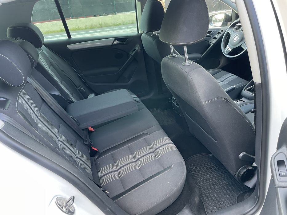 Volswagen golf 6 Fabricatie 2012 benzina 1,2 6 trepte 105 cai germania