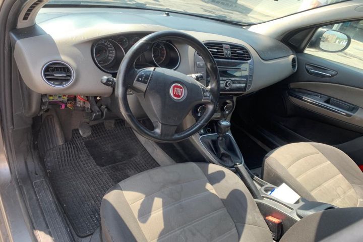 Dezmembrez Fiat Bravo 2