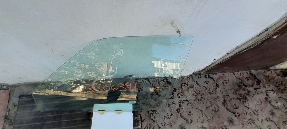 Продам     окна       нисан