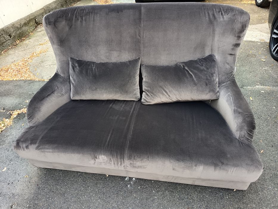 Vând canapea fixa,2 locuri,din gama de lux Musa Italia,Colecția Elain,mobilier italian premium/design high-end