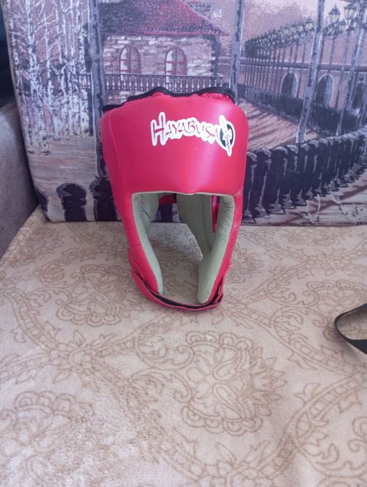 Продам шлем для каратэ
