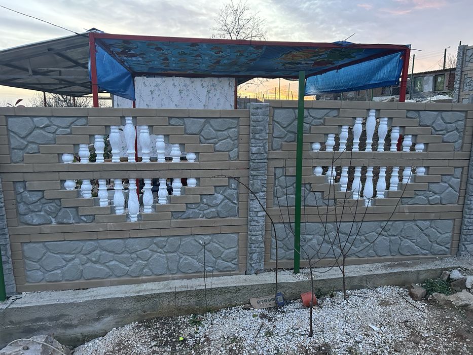 Щампован бетон тротоарни плочки бетонови огради