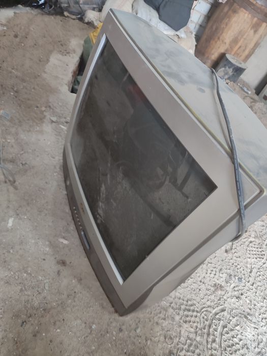 Продам телевизор