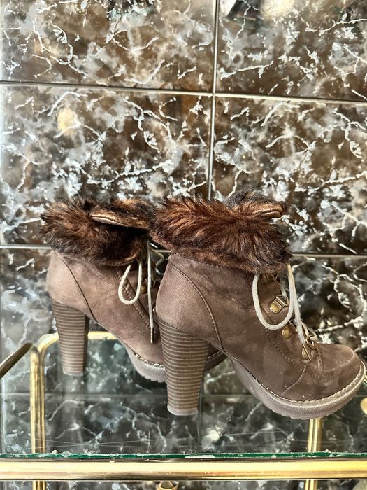 Кафяви дамски боти