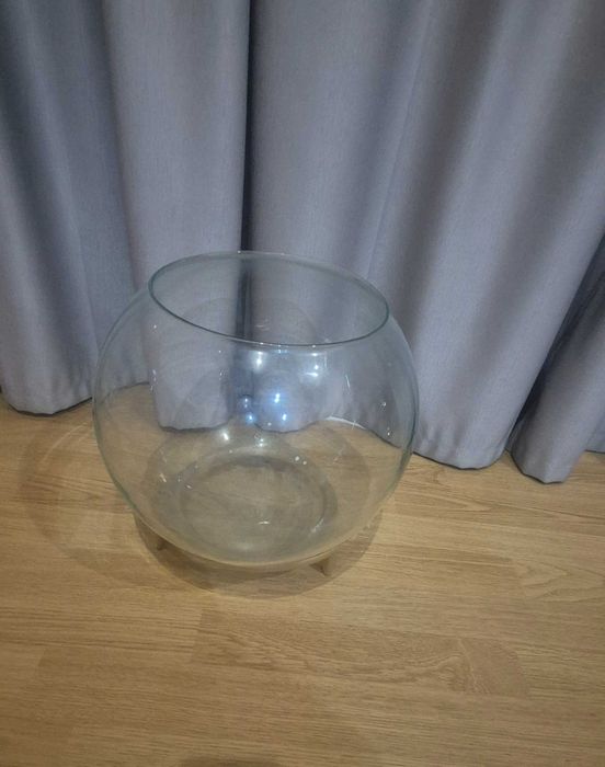 Аквариум круглый на подставке