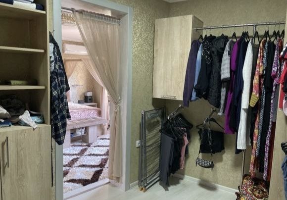 Мирабадский район. м. Ойбек. 4/5/9