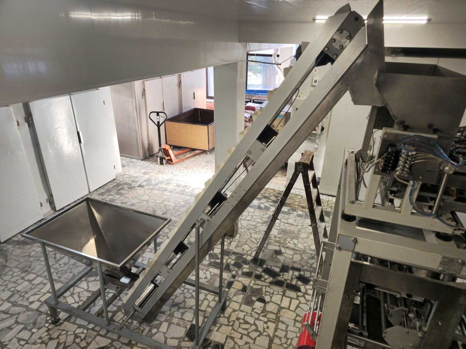 Вертикална пакетираща машина (VFFS) – реновирана, отлично състояние