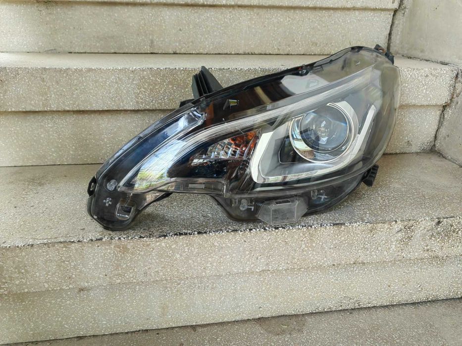 Фар Peugeot 108 ляв LED/Фар пежо 108 LED/Фар Pejo 108