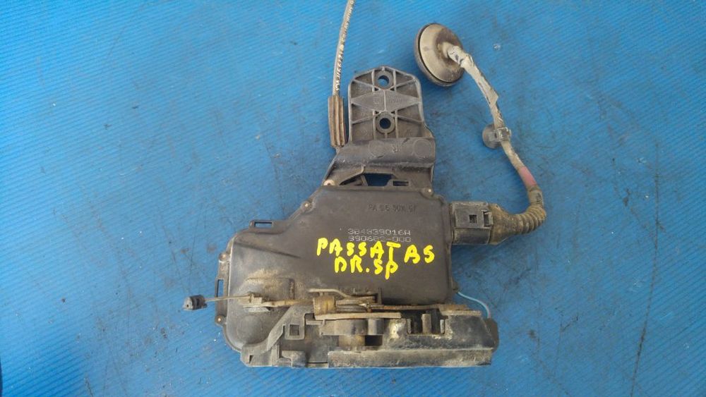 broasca usa dreapta spate vw passat b5 3b4839016a