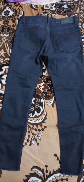 Джинсы женские  продам