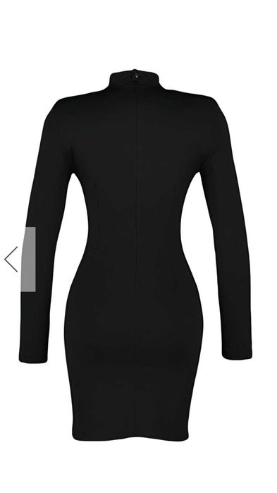 Черна дамска рокля